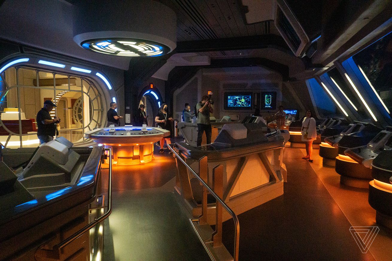 An image showing the inside of Disney’s Galactic Starcruiser experience