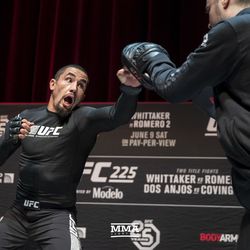 Robert Whittaker shows off his striking at UFC 225 open workouts.