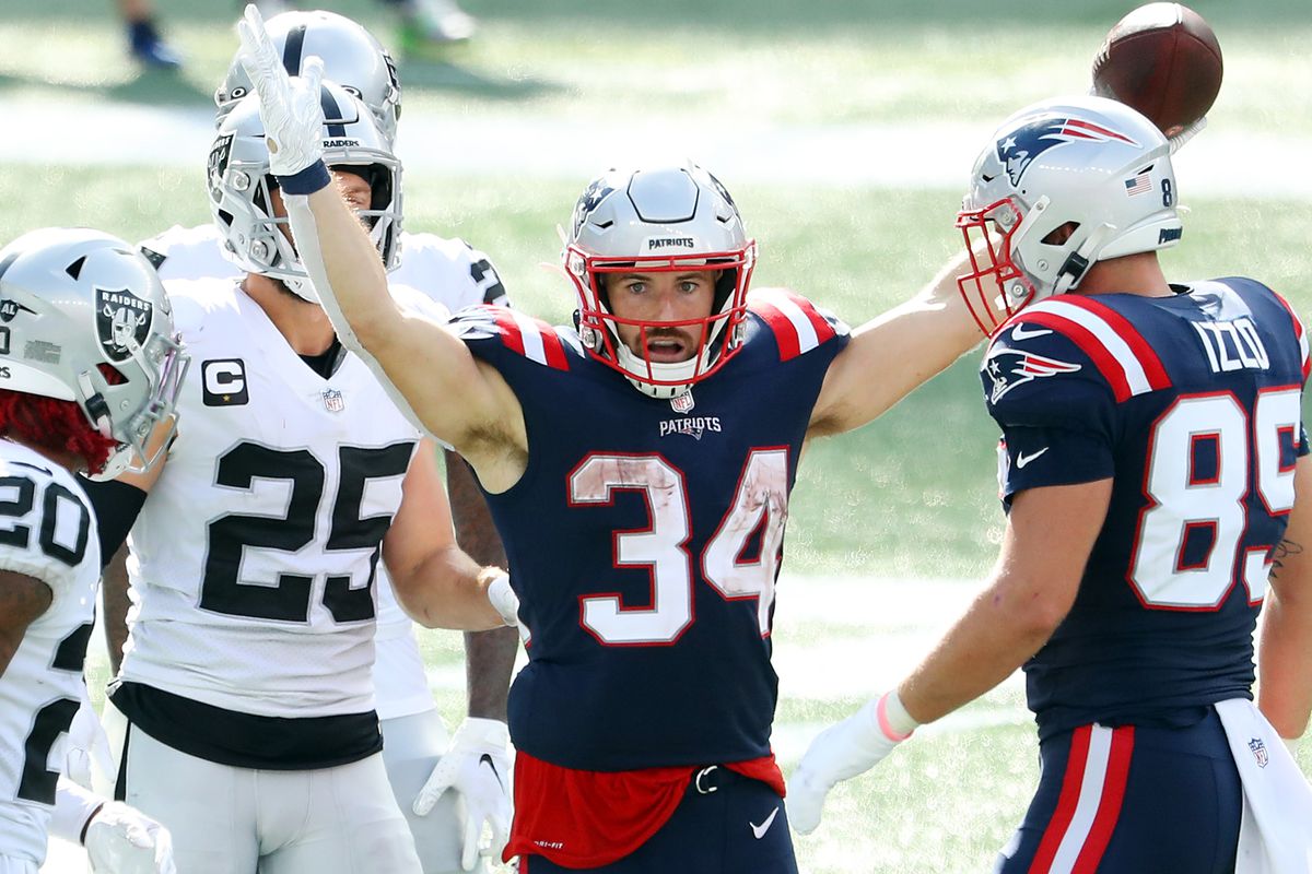 First look: New England Patriots at Las Vegas Raiders odds and lines