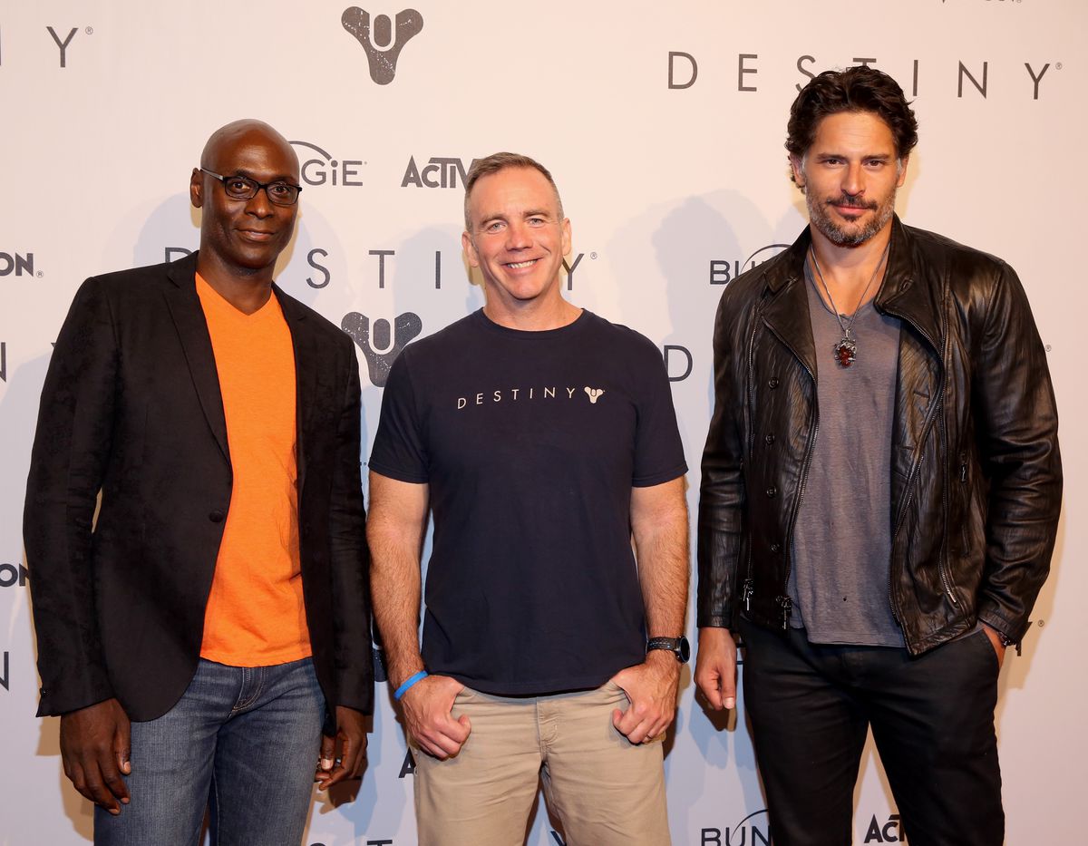 Lance Reddick at a Destiny launch event with Bungie CEO Pete Parsons and fellow actor Joe Manganiello