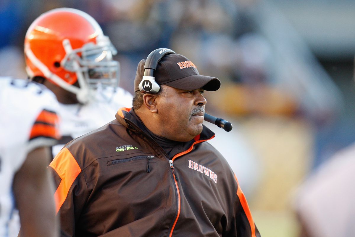 Cleveland Browns: Former HC Romeo Crennel retires - Dawgs By Nature