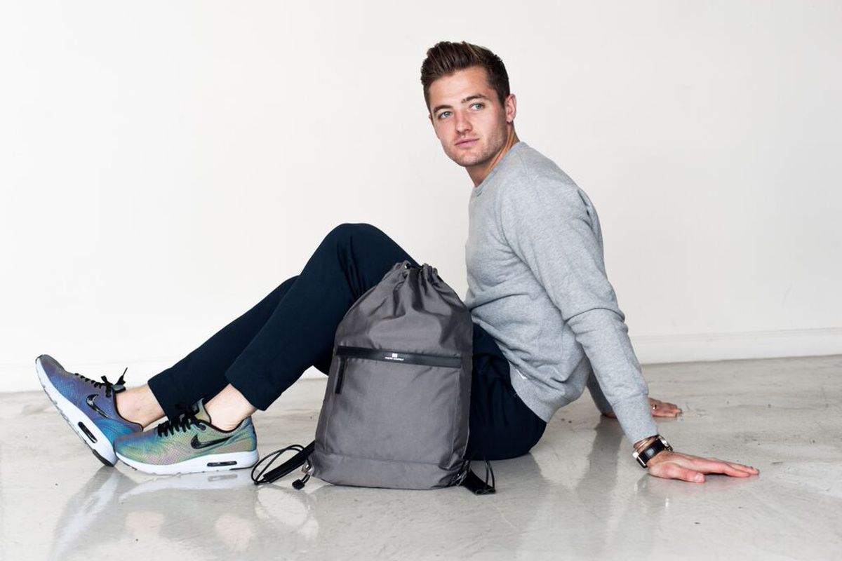 Robbie Rogers will donate $25 to GLSEN for every bag sold