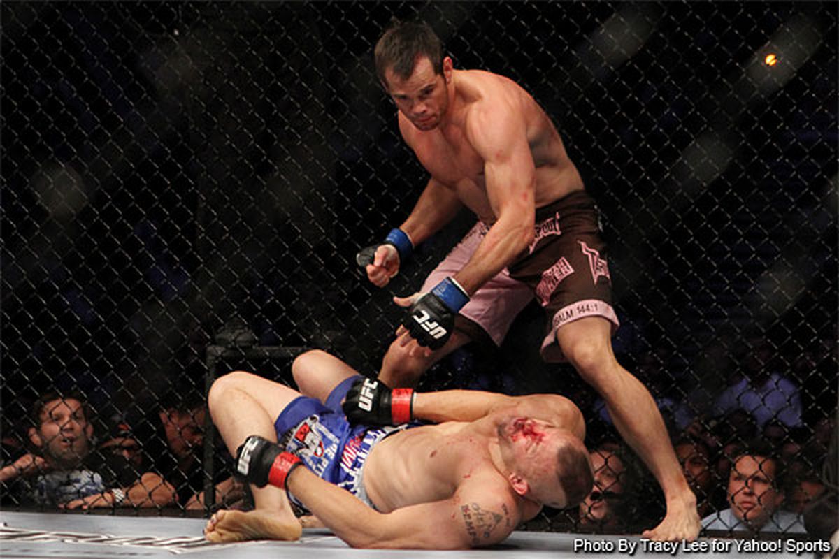Photo by <strong>Tracy Lee</strong> for <a href="http://a323.yahoofs.com/ymg/ept_sports_mma_experts__21/ept_sports_mma_experts-335552953-1276404877.jpg?ymOifSDDCzwEWAMl">Yahoo Sports</a>