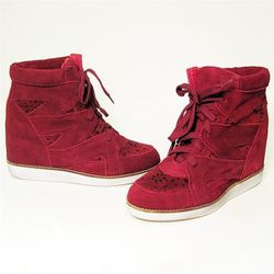 <strong>Jeffrey Campbell</strong> Venice High Top Sneaker at <strong>Thom Brown</strong>, <a href="http://www.thombrown.com/product.asp?lt=c&catid=15943&sec=women&pfid=TMB02724#.URuswFqDSi4">$89.99</a> on sale from $159
