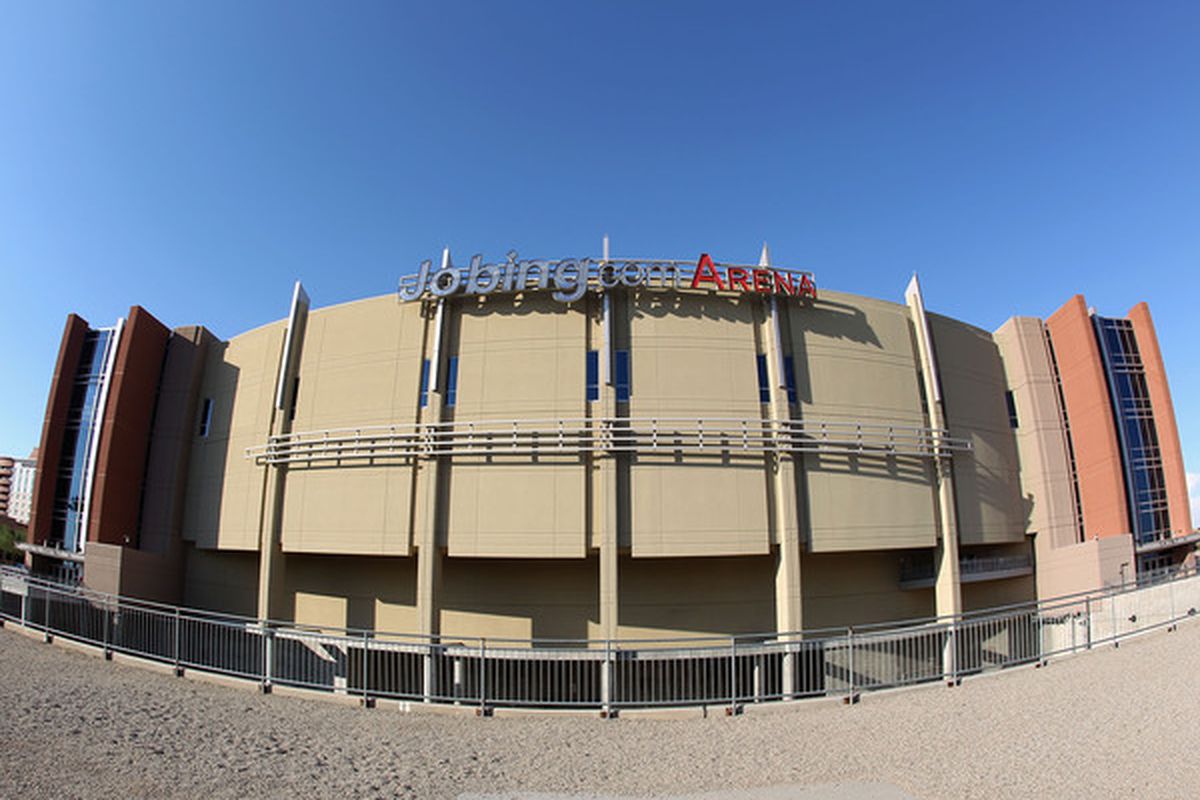GLENDALE AZ :  General view of Jobing.com Arena before the NHL game between the Detroit Red Wings and the Phoenix Coyotes in Glendale Arizona.  (Photo by Christian Petersen/Getty Images)