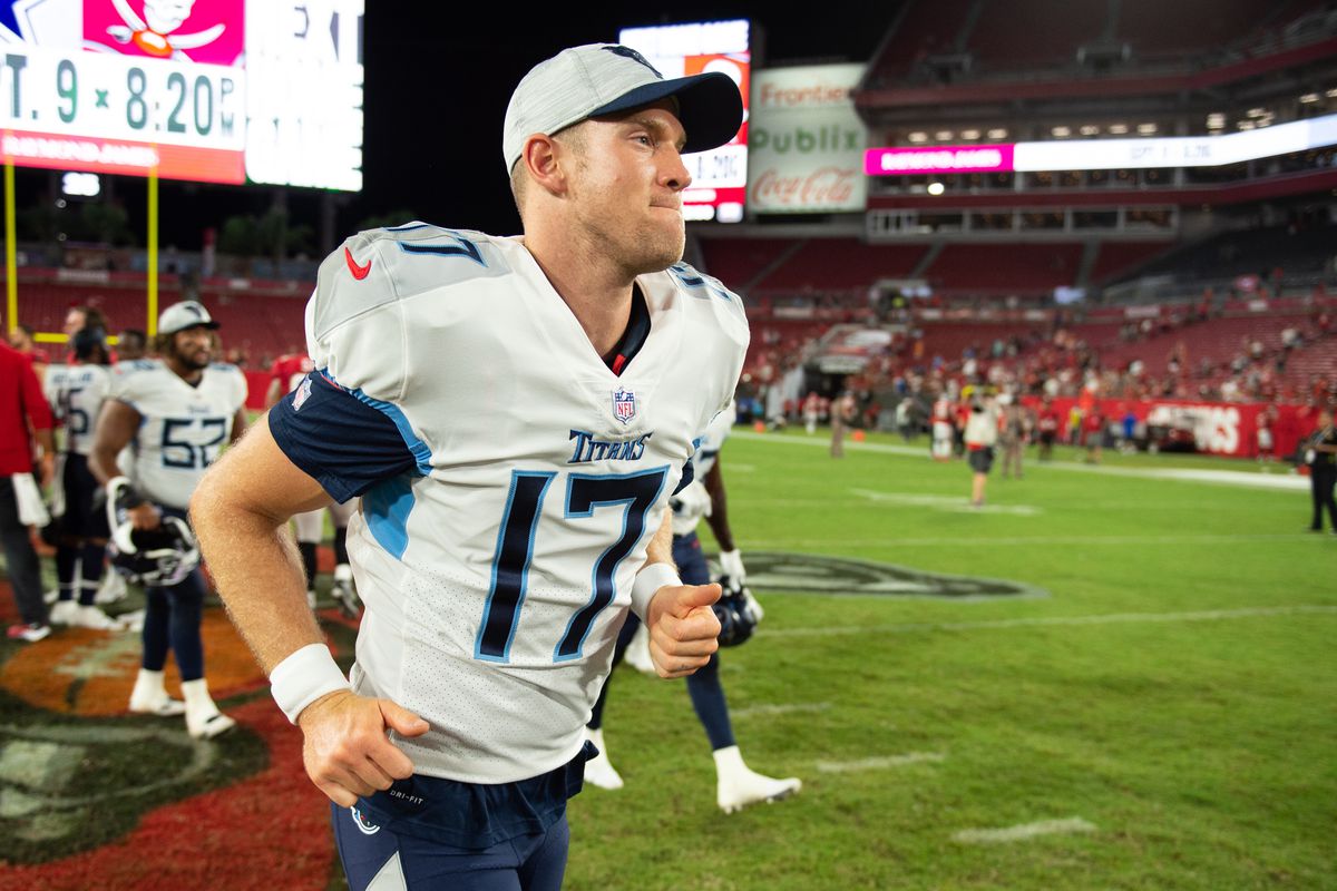 NFL: Tennessee Titans at Tampa Bay Buccaneers