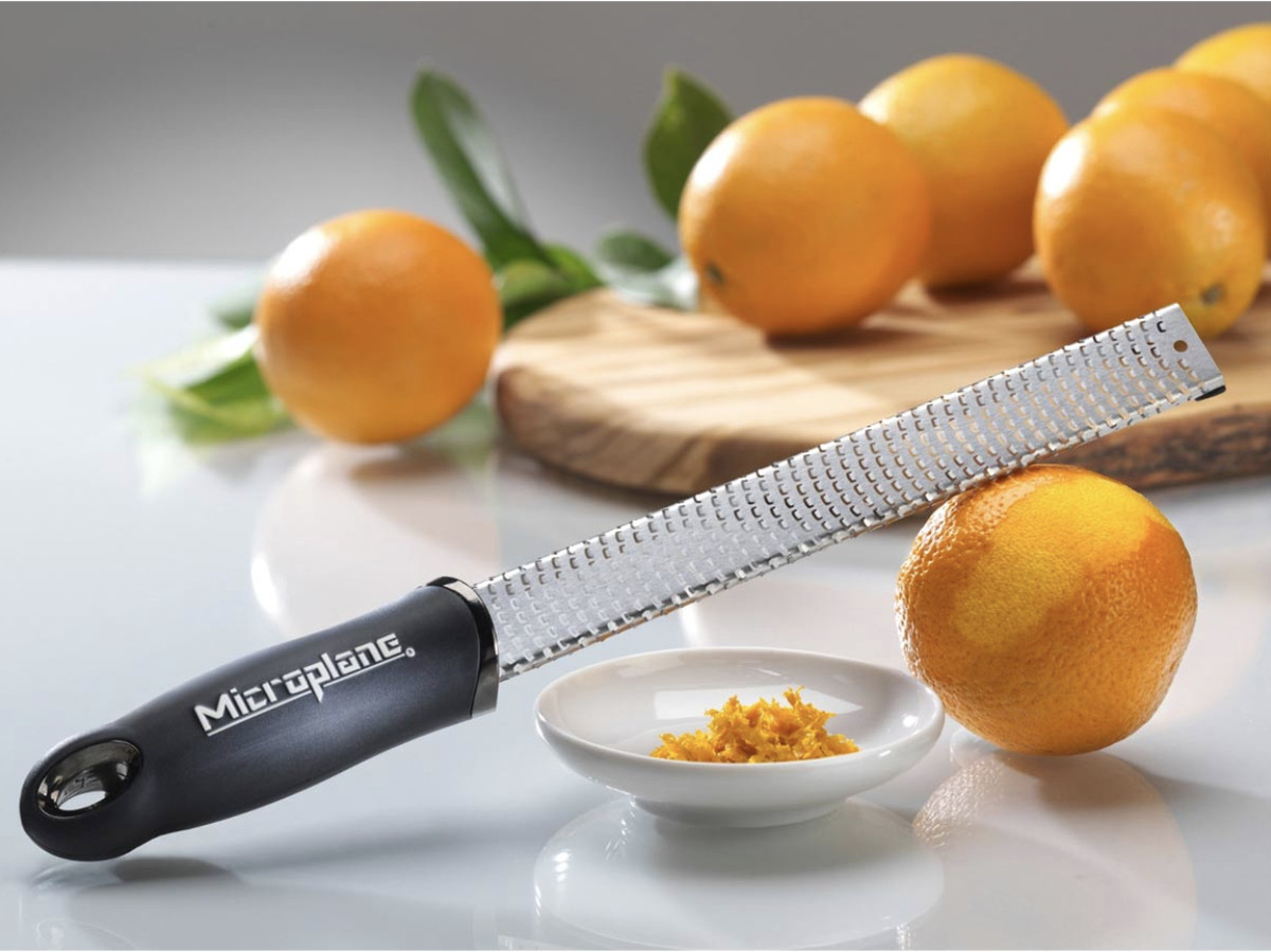 Microplane grater with oranges