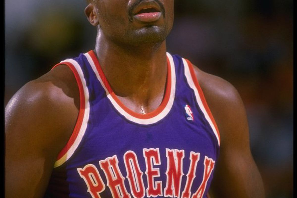 1988-1989: Forward Armon Gilliam of the Phoenix Suns looks to shoot the ball during a game. Mandatory Credit: Mike Powell /Allsport Mandatory Credit: Mike Powell /Allsport
