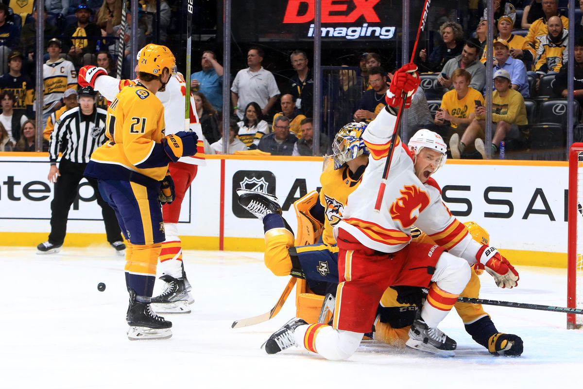 NHL: APR 26 Flames at Predators