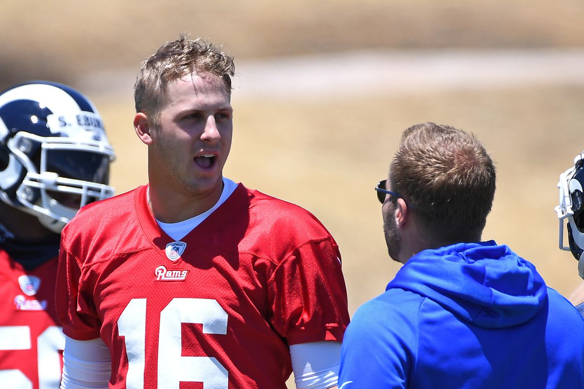 Los Angeles Rams QB Jared Goff talks with HC Sean McVay during organized team activities, May 20, 2019.