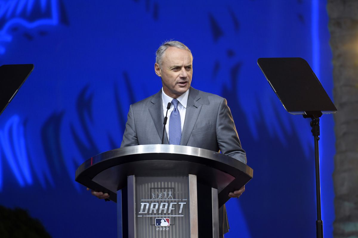 Rob Manfred at the draft 