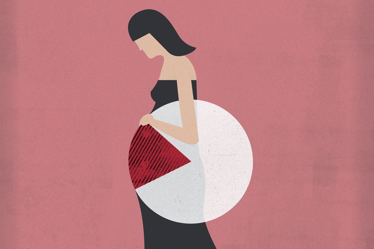 An illustration of a pregnant woman with a pie chart over her belly.
