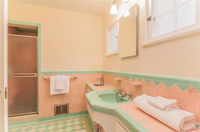 Watermelon-colored bathroom