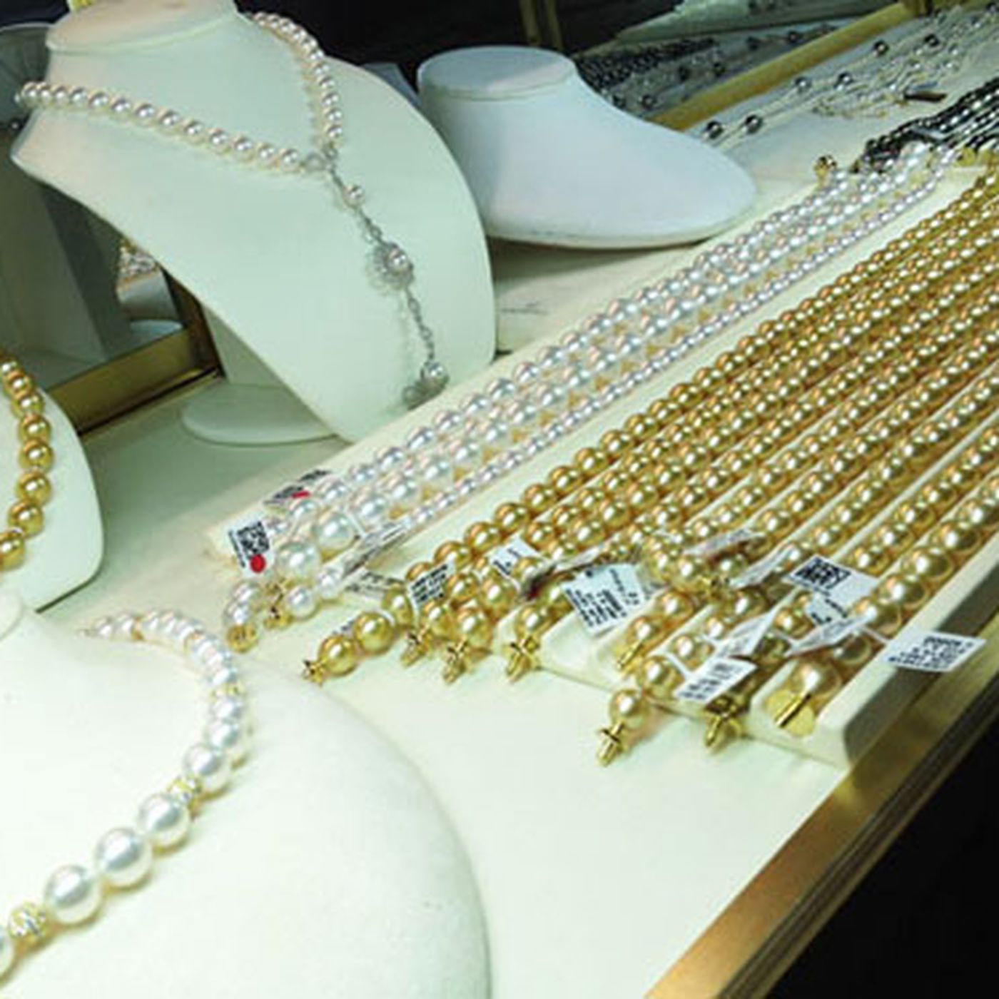 Mikimoto pearl jewelry new york sample sale thestylishcity. Com.