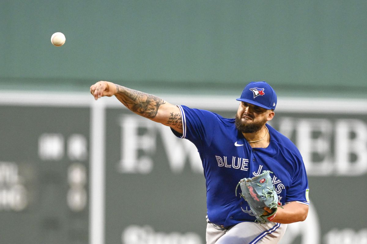 Alek Manoah of the Toronto Blue Jays throws a pitch in the first inning against the Boston Red Sox at Fenway Park on August 04, 2023 in Boston, Massachusetts.