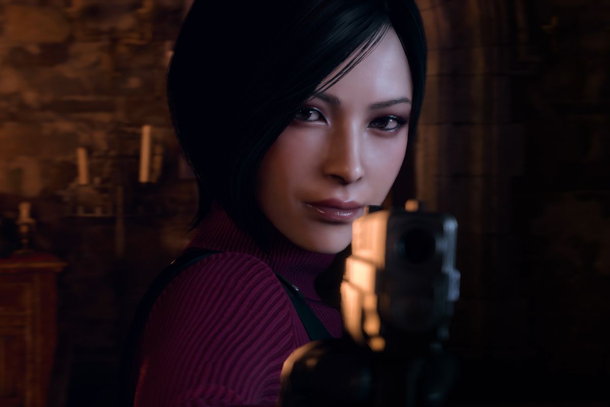 A close-up shot of Ada Wong aiming her handgun in a screenshot from Resident Evil 4 remake