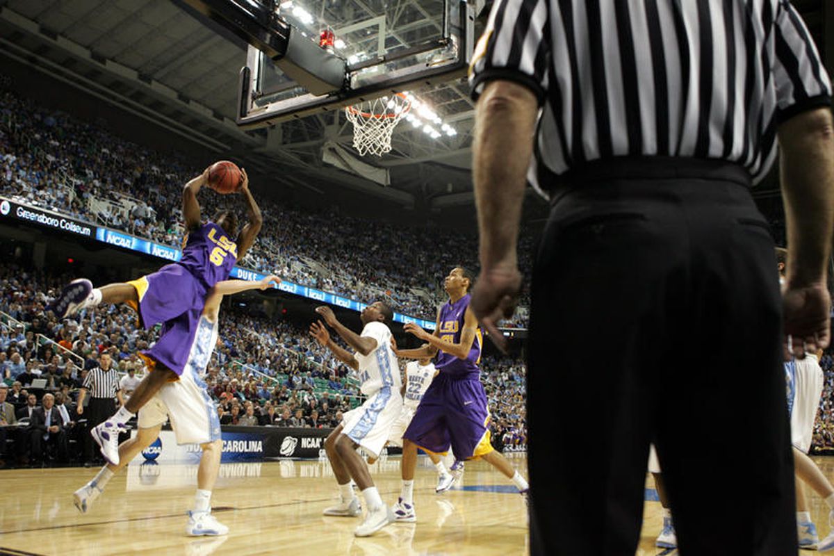 Marcus Thornton drives to the basket during LSU's second-round NCAA Tournament games vs. North Carolina in 2009.