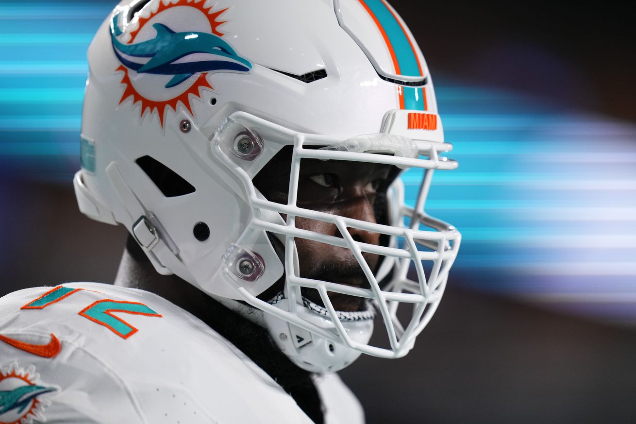 Barry Jackson: Miami Dolphins LT Terron Armstead not expected to retire this offseason
