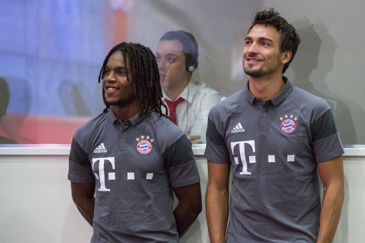 FC Bayern Muenchen - Public Team Presentation And Training Session