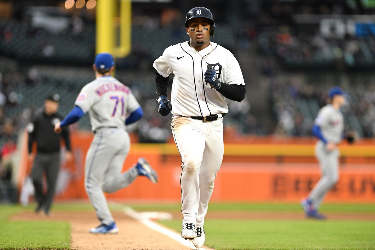 MLB: Game Two-New York Mets at Detroit Tigers
