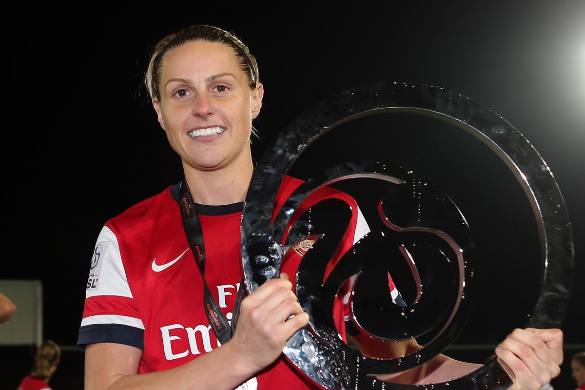 the photo editor doesn't have anything from today yet, so here's Kelly Smith with a different trophy