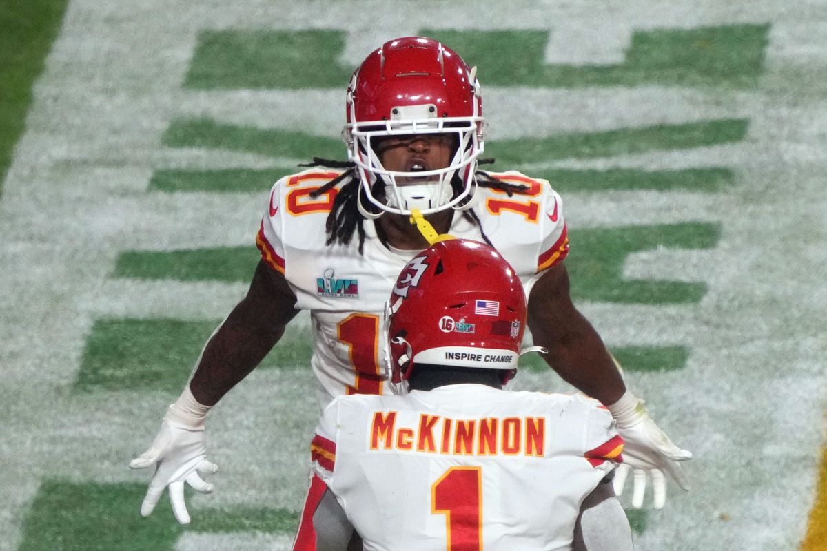 How the Chiefs' undersized running back helped propel Kansas City to the  playoffs