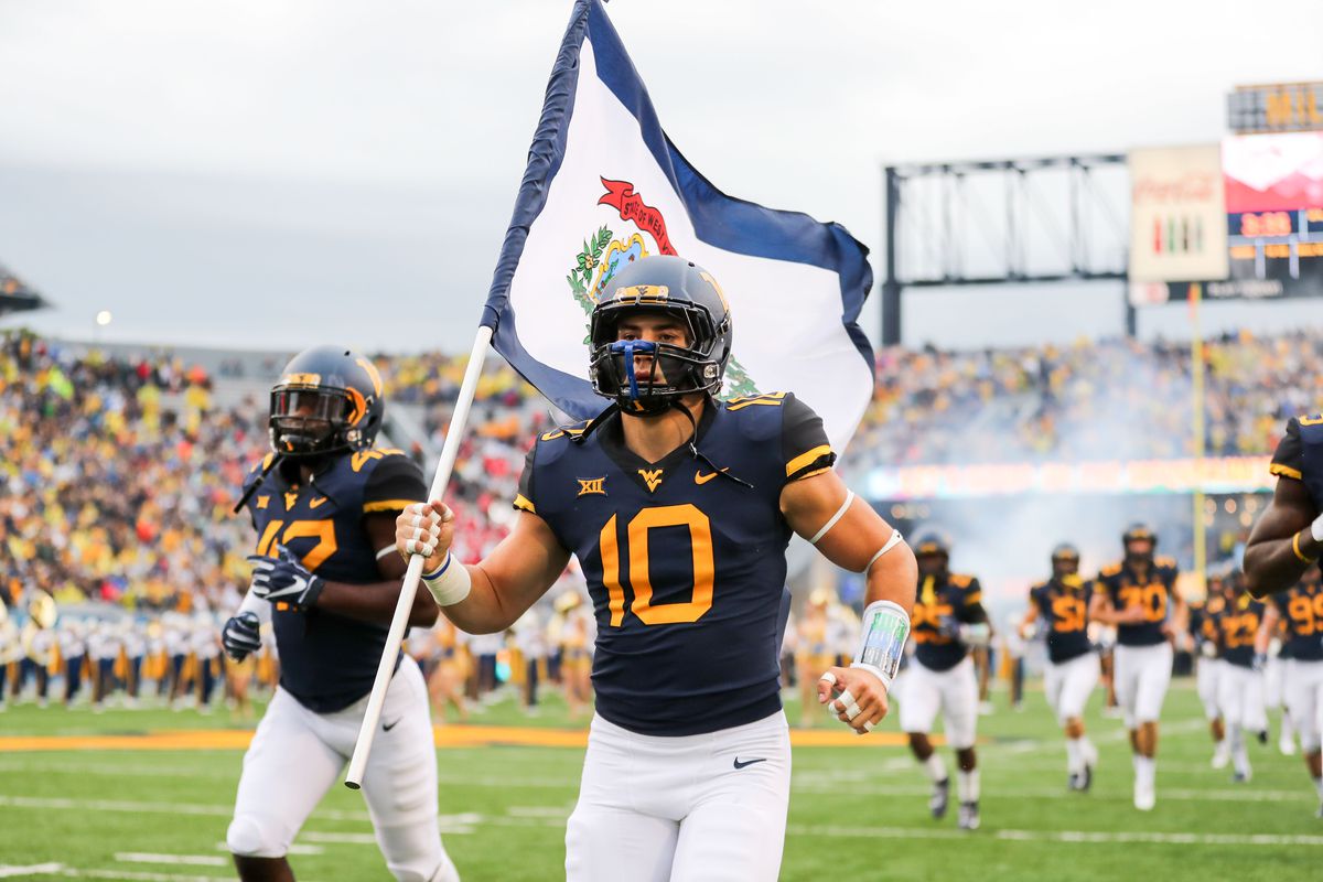 NCAA Football: Youngstown State at West Virginia