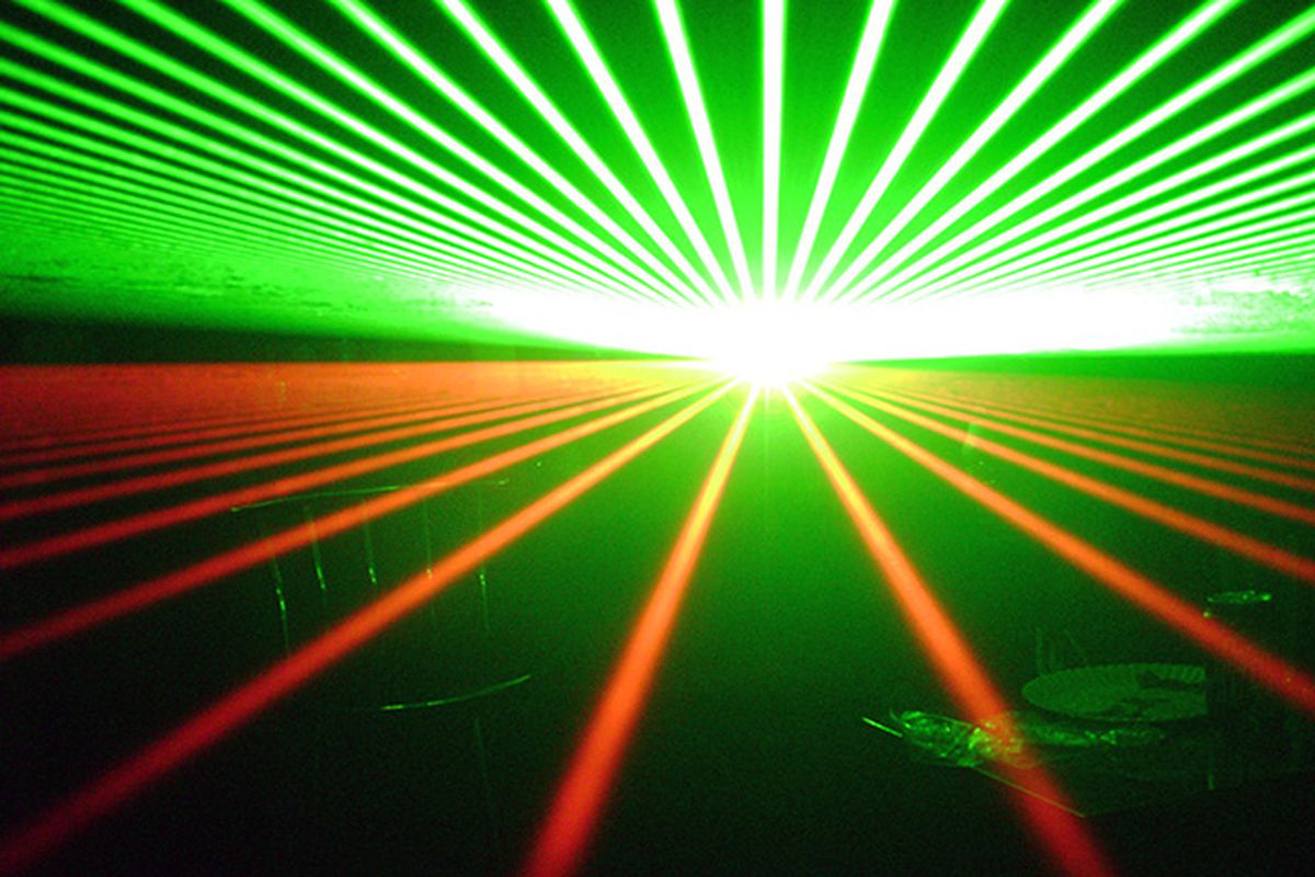 Lasers (Flickr CC, Douglas Muth)