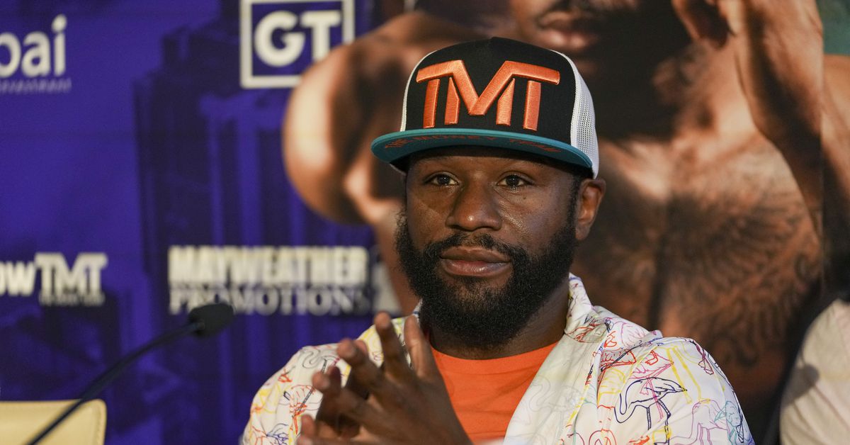 Floyd Mayweather vs. Don Moore: Live round-by-round updates