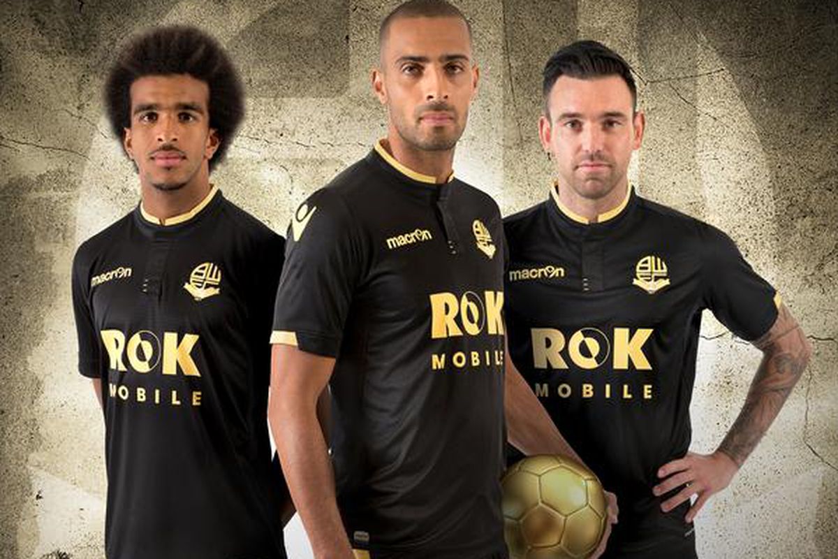 Derik, Darren Pratley and Mark Davies model the new Wanderers away kit