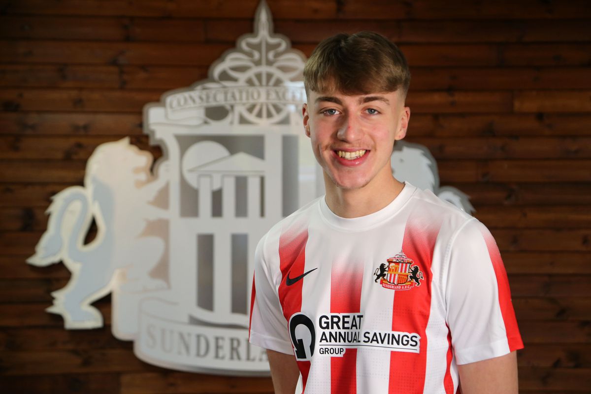 Sunderland Unveil New Loan Signing Jack Clarke