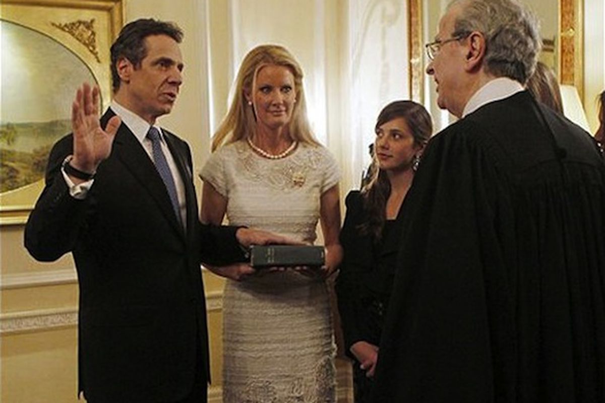 Andrew Cuomo and Sandra Lee at the inauguration. 