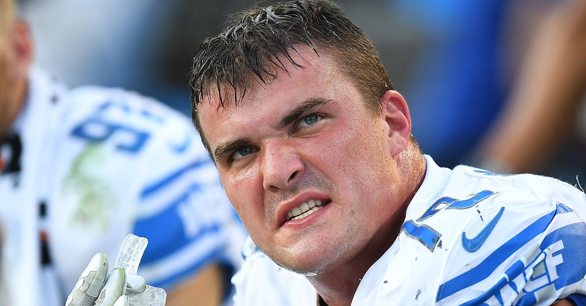 Roster impact of the Lions re-signing DL John Cominsky, renegotiating Charles Harris