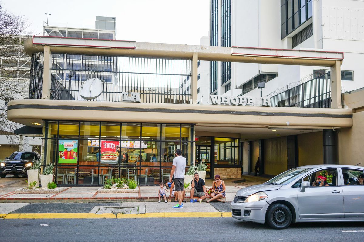 Restaurants struggle to survive in Puerto Rico