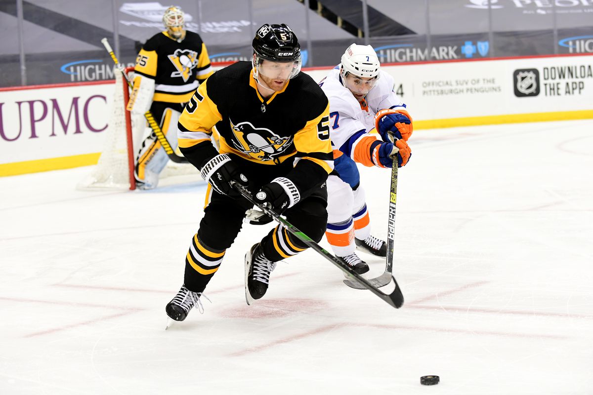 New York Islanders v Pittsburgh Penguins