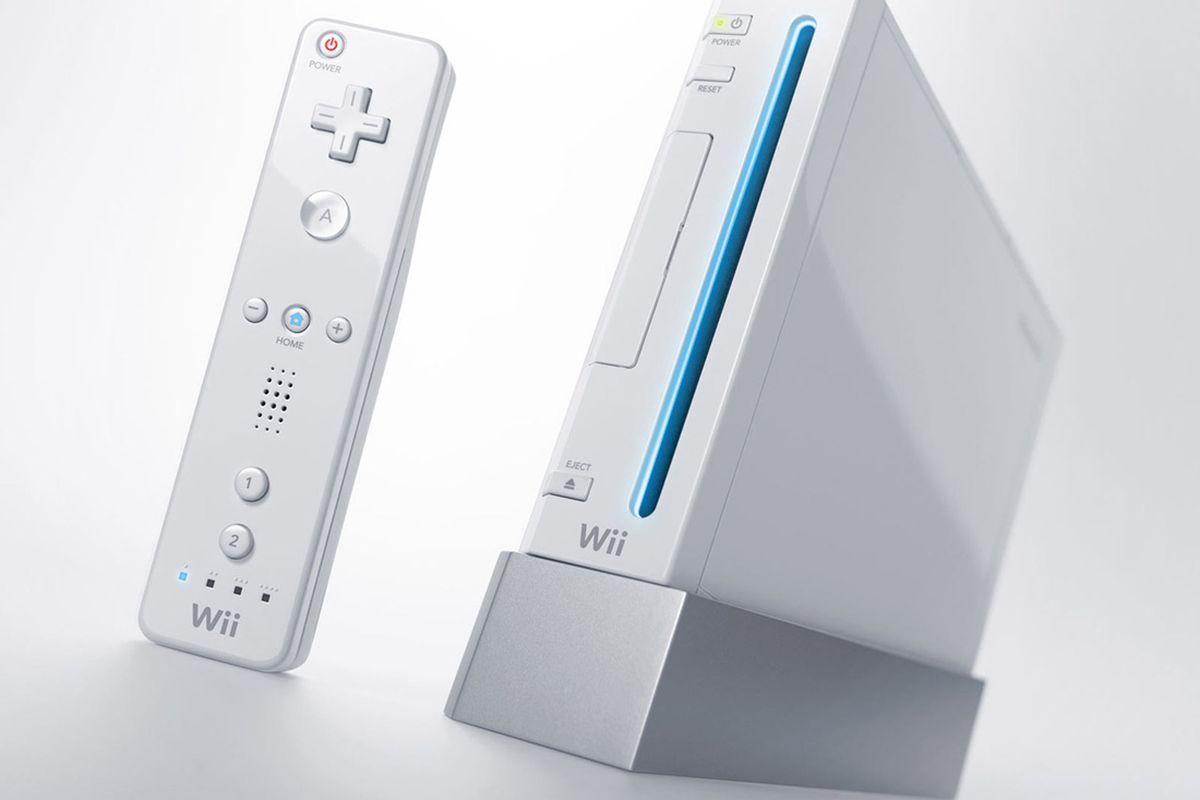 Key art of for the Nintendo Wii shows off its trademark blue lighting and Wiimote.
