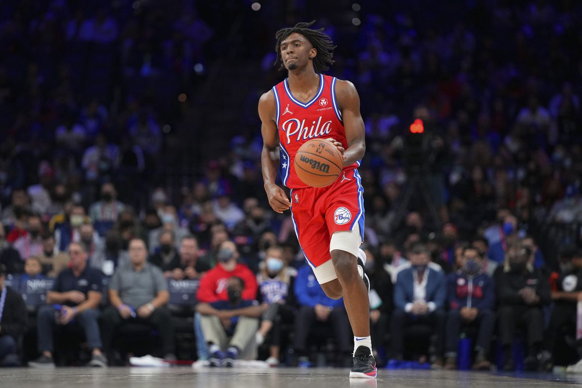 Tyrese Maxey #0 of the Philadelphia 76ers dribbles the ball against the Toronto Raptors in the first half at the Wells Fargo Center on November 11, 2021 in Philadelphia, Pennsylvania. The Raptors defeated the 76ers 115-109.&nbsp;