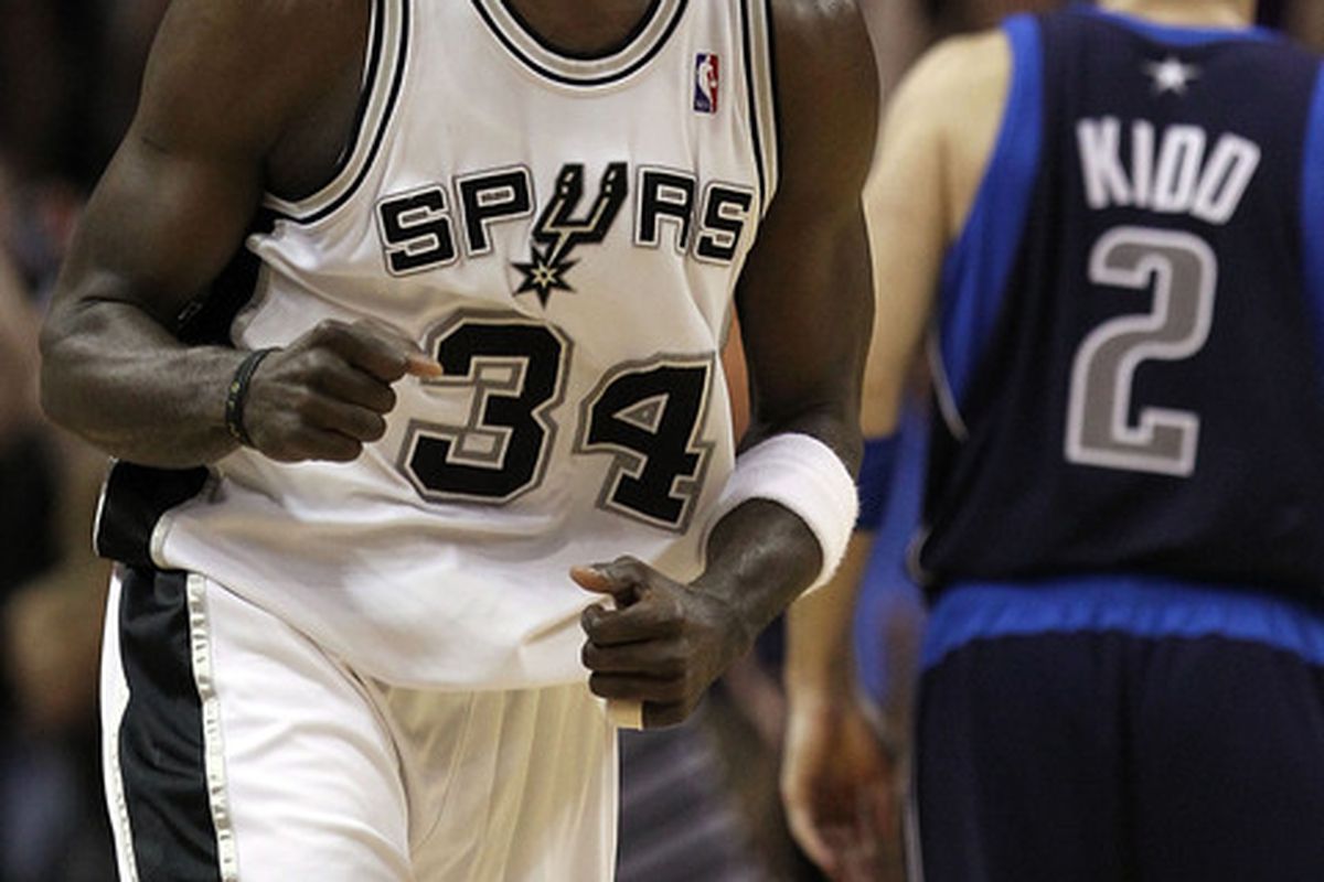 Antonio McDyess with the hated Spurs, back in the 2010 playoffs.