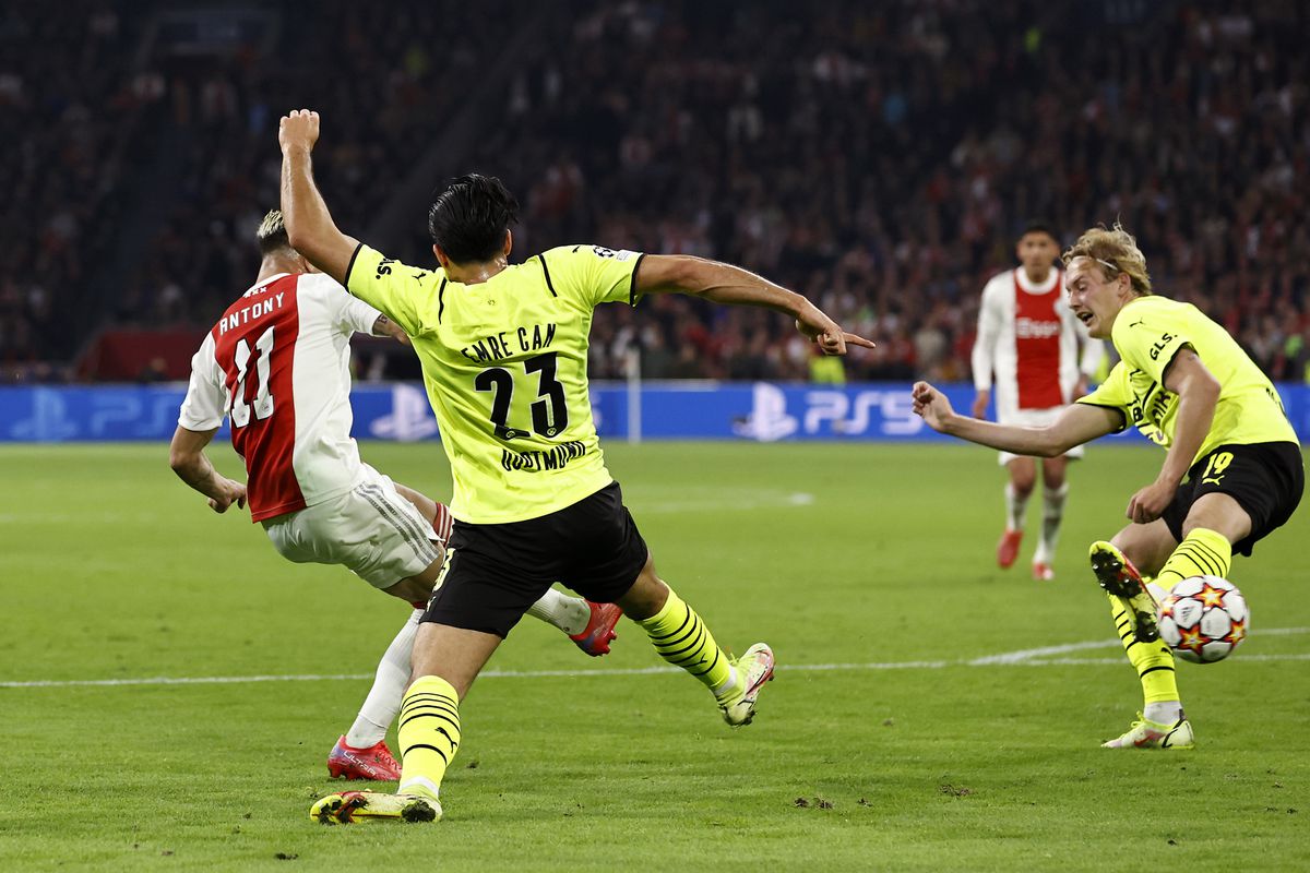 UEFA Champions League”Ajax Amsterdam v Borussia Dortmund”