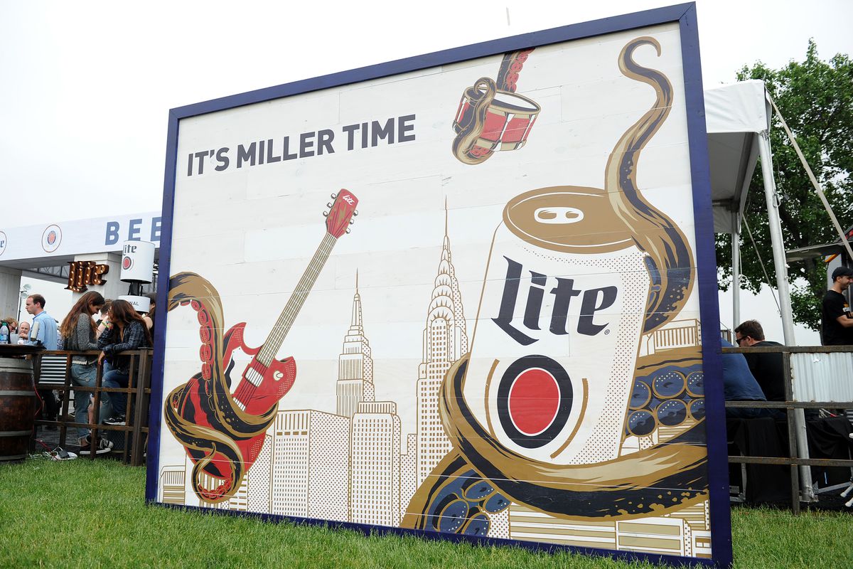 Elle King Celebrates With Fans And Games At The Miller Lite Beer Hall, Created By MAC Presents, At Governors Ball