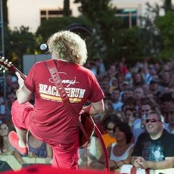 Sammy Hagar rocks out with the Cabo Wabos at the Venetian's Tiki Party. Photo: Tom Donaghue