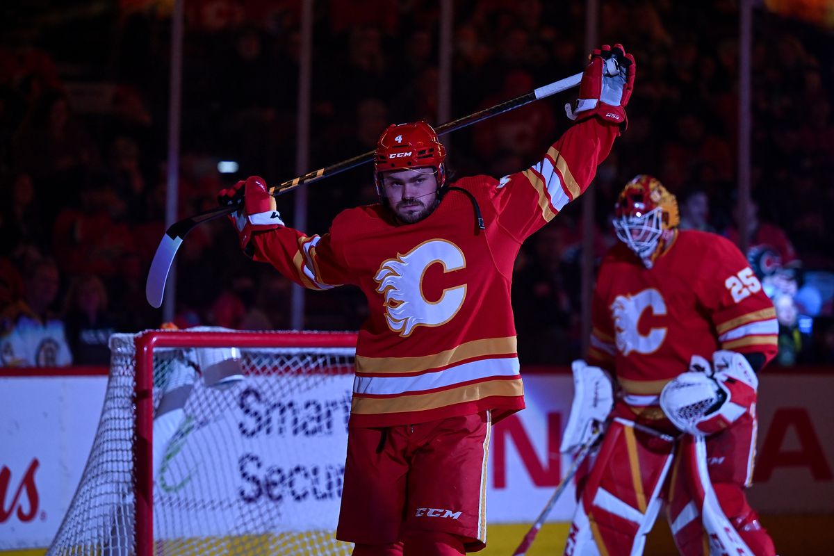 NHL: DEC 11 Bruins at Flames