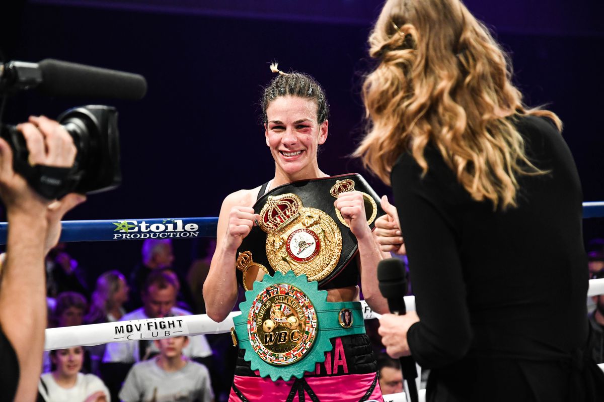 Boxing - Gaelle Amand v Jelena Mrdjenovich