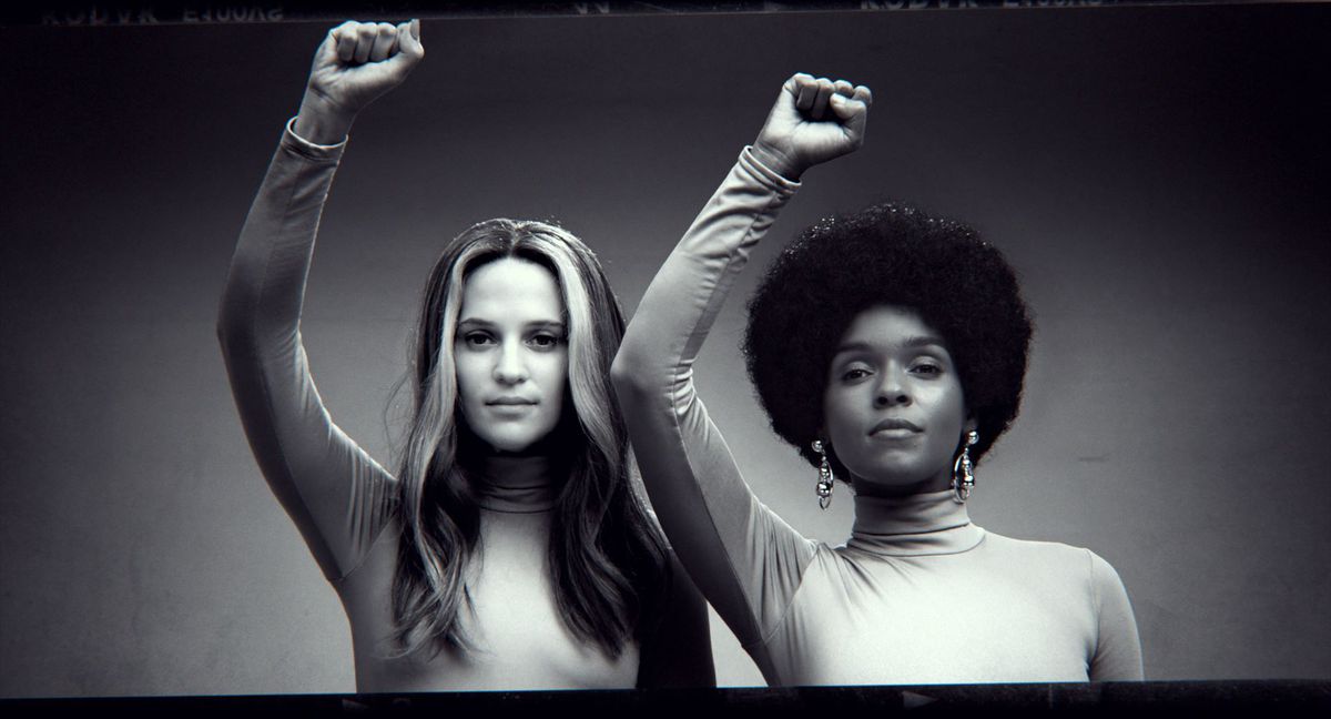 Alicia Vikander and Janelle Monáe in THE GLORIAS 