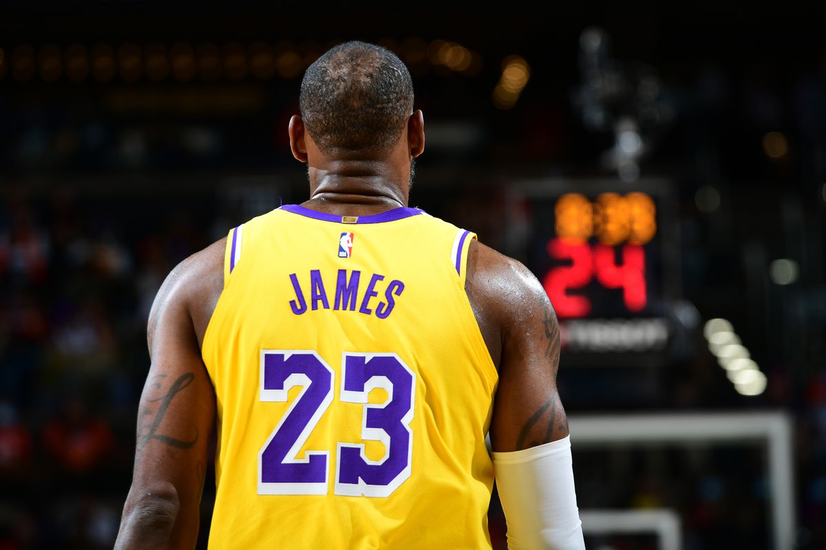 LeBron James, Lakers still lead NBA in merch sales - Silver Screen ...