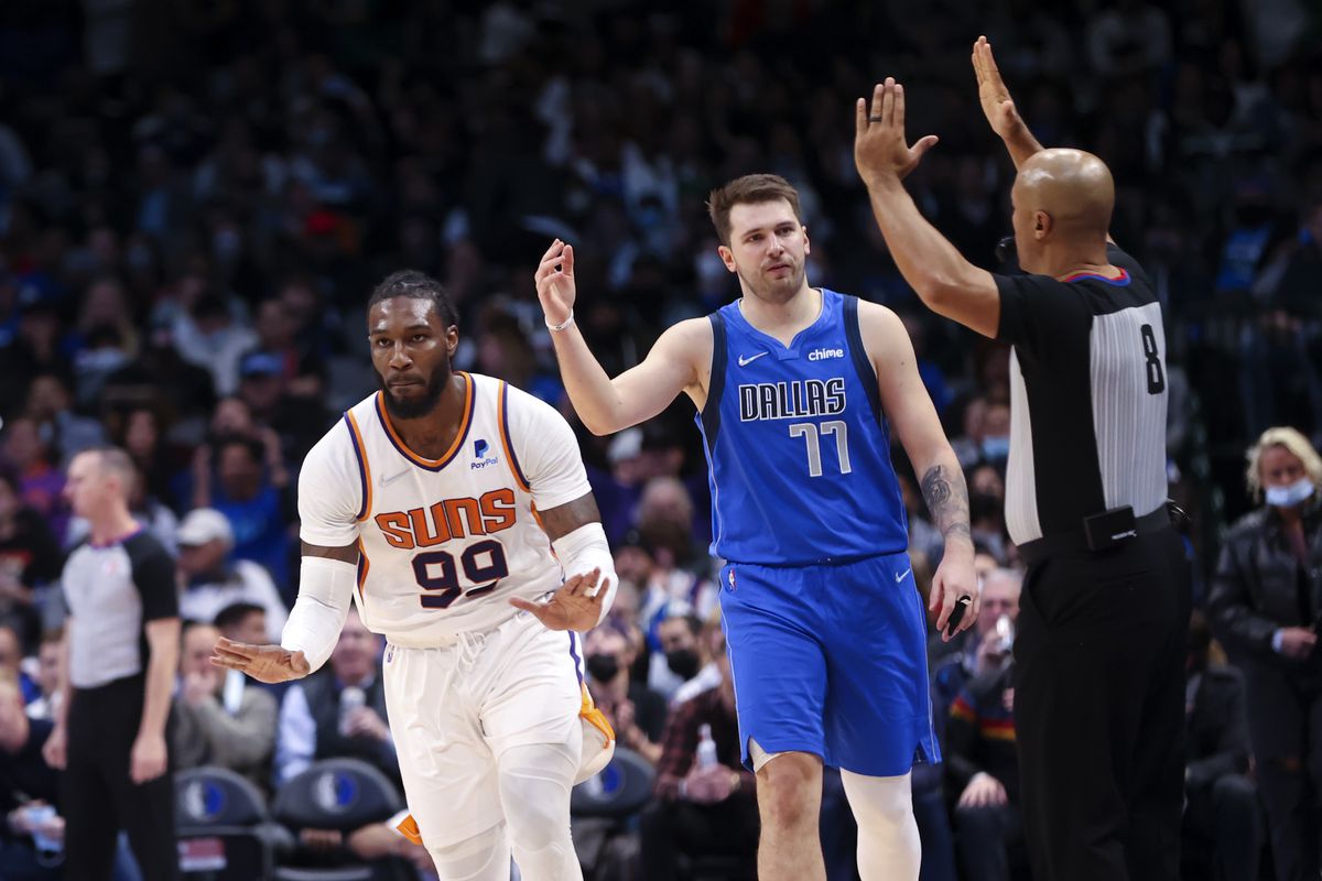 NBA: Phoenix Suns at Dallas Mavericks