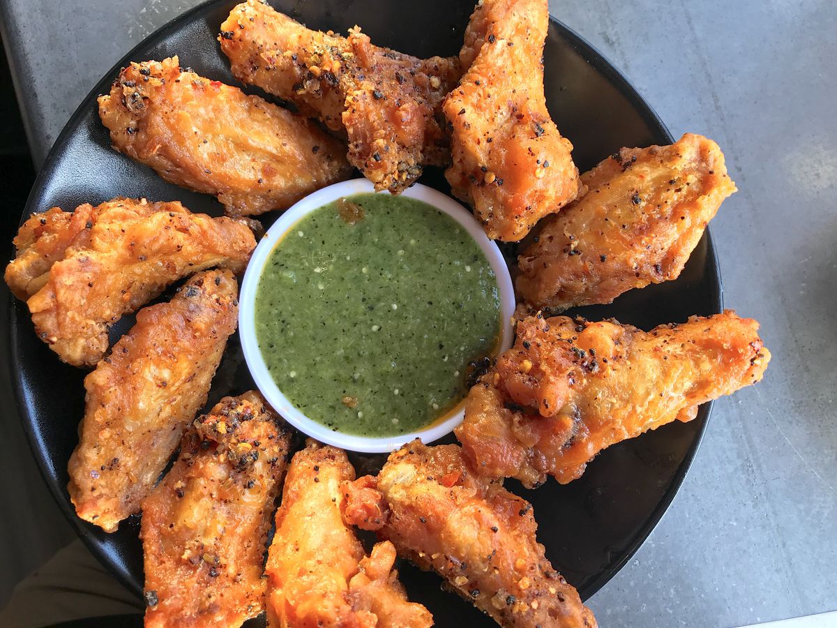 Chicken wings with tomatillo-ginger sauce 