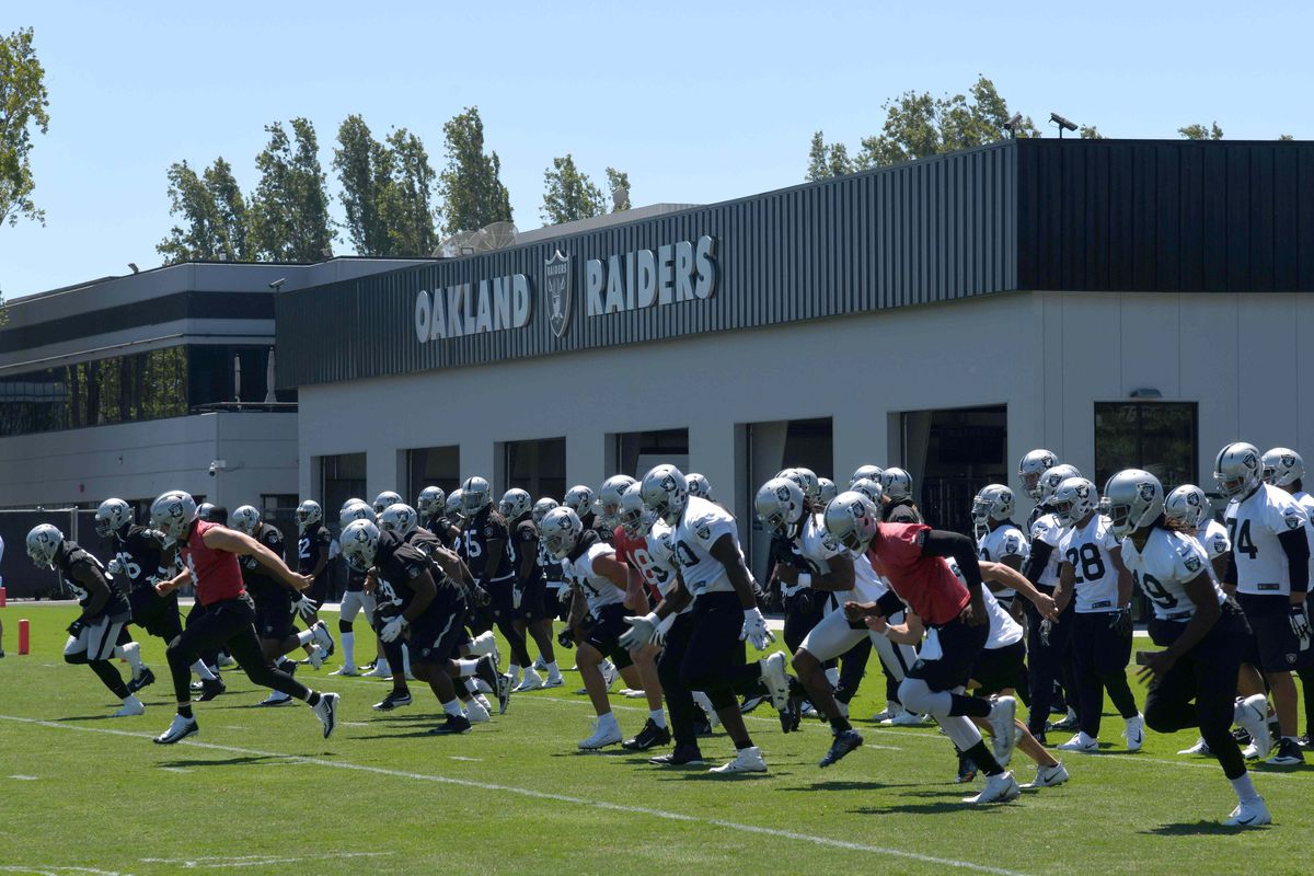 NFL: Oakland Raiders-Minicamp