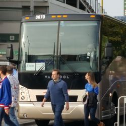 Friday 10/28: Indians team bus arrives