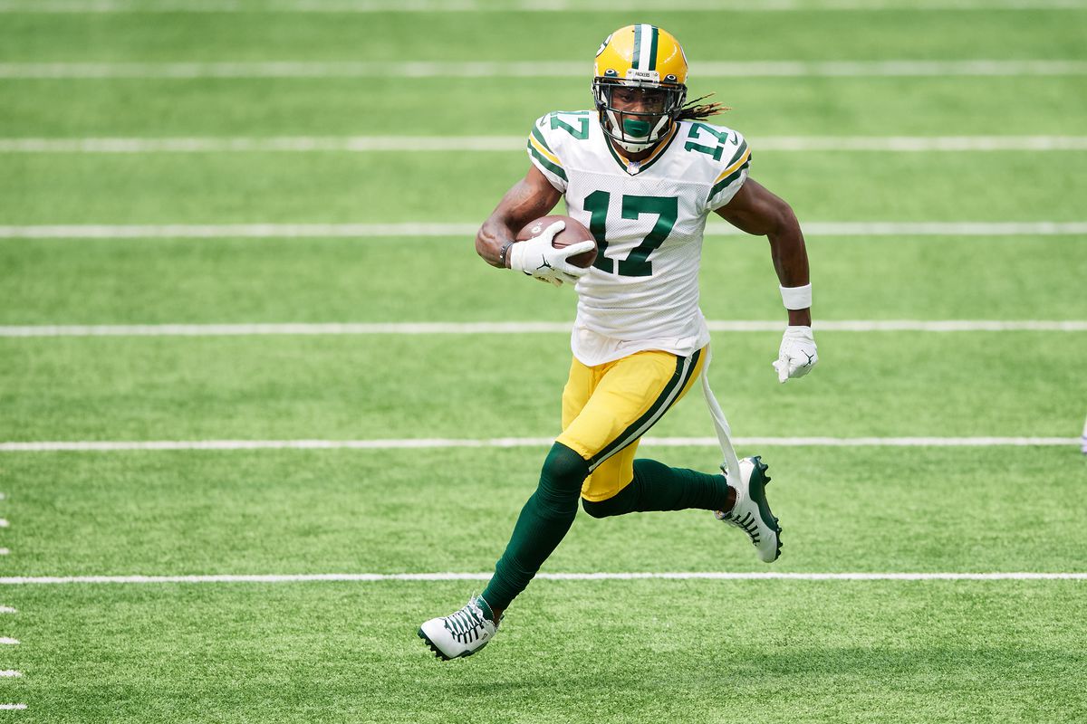 Davante Adams of the Green Bay Packers carries the ball against the Minnesota Vikings during the game at U.S. Bank Stadium on September 13, 2020 in Minneapolis, Minnesota. The Packers defeated the Vikings 43-34.